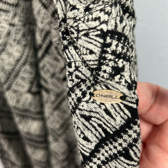 O’Neill Black & White Print Racerback V-Neck Drawstring Waist Shortalls Medium - Picture 8 of 10